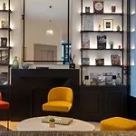 Le 12 Hotel 4*