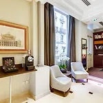 Le 12 Hotel Parigi