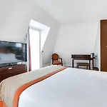 Hotel Le 12 4*