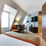 Le 12 Hotel