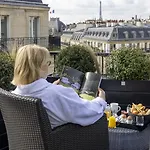 Le 12 4*
