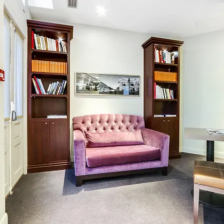 Hotel Le 12 4*