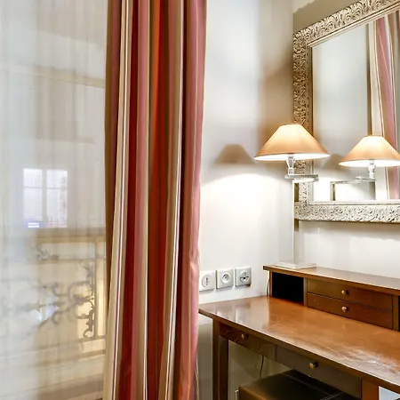 Hotel Le 12 4*