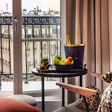 Le 12 4* Paris