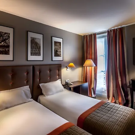 Hotel Le 12 4*