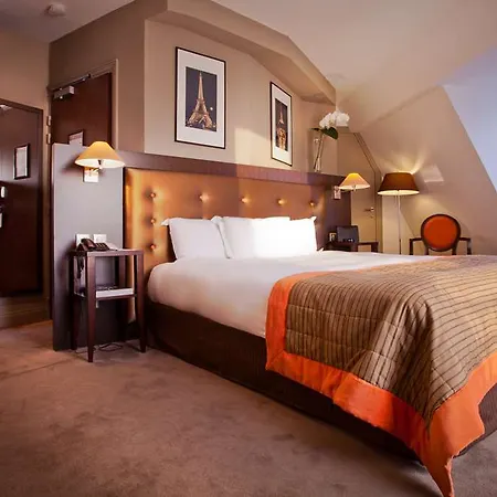 Hotel Le 12 4*