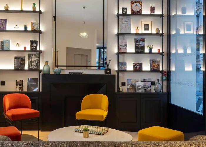 Le 12 Hotel 4*