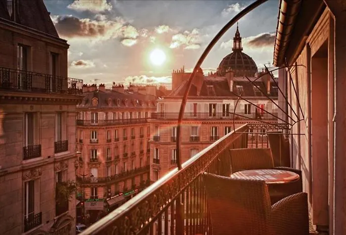 Hotel Le 12 Paris