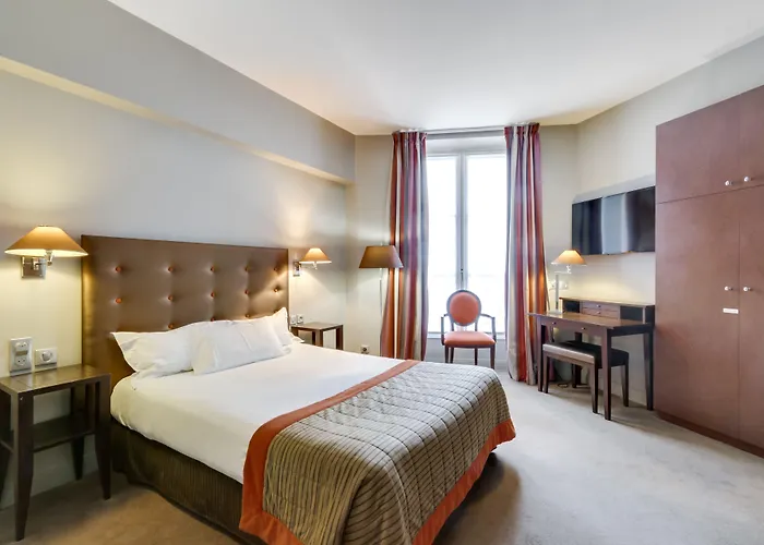 Le 12 4* Paris