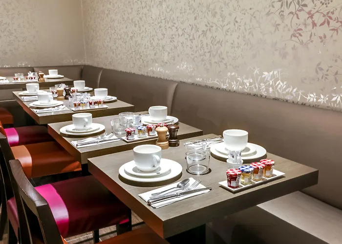 Hotel Le 12 Paris