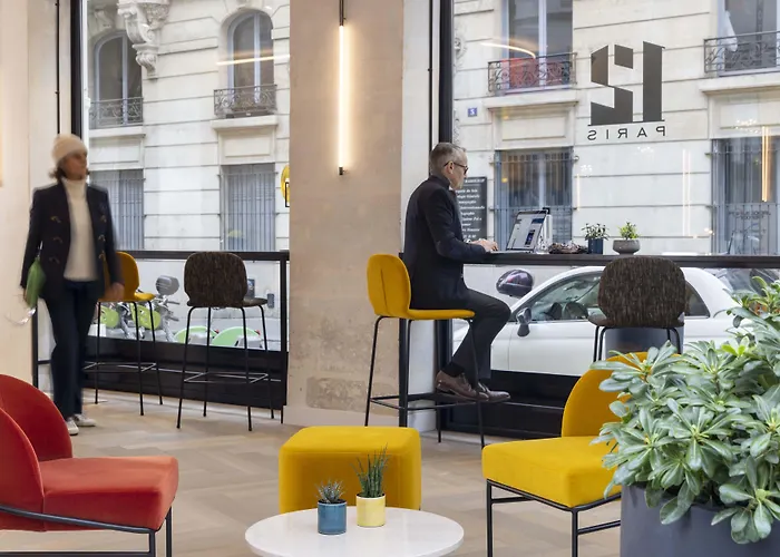 Hotel Le 12