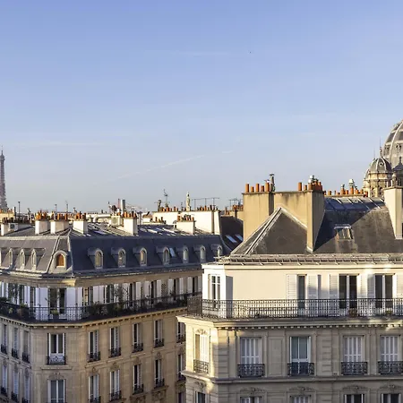 Le 12 Hotel 4*